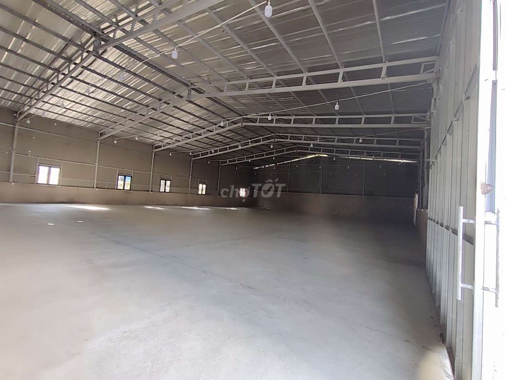 Kho xưởng 870m2/ 1800m2 Kinh Dương Vuong đường container có PCCC