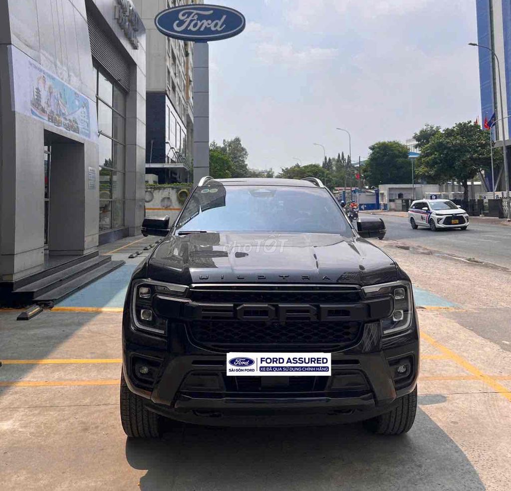 Hãng Ford bán Everest Wildtrak 2023 hàng siêu hiếm