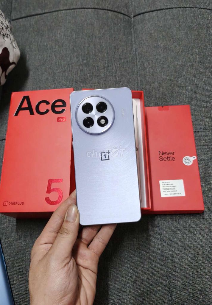 OnePlus Ace 5 Pro 12/256 Fullbox Keng, Pin 6100mAh