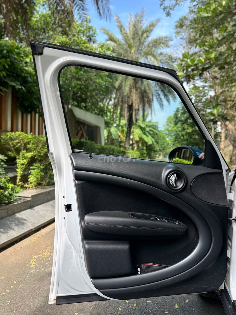 Mini Cooper S Countryman 2014 67000 km. Mua bán Ô tô tại Quận 8 Tp Hồ Chí Minh được đăng bởi Gon Nguyen hình 7