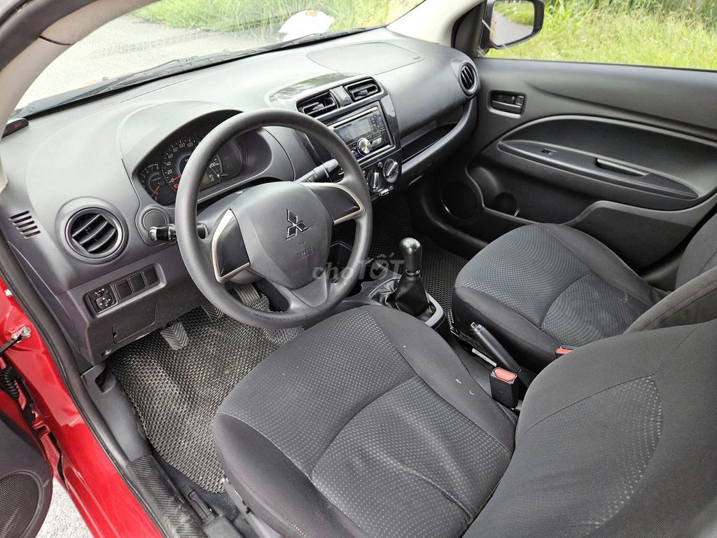 Mitsubishi Attrage 2019 đki 2020 số sàn màu đỏ. Mua bán Ô tô tại Quận 12 Tp Hồ Chí Minh được đăng bởi Huy 702 hình 5