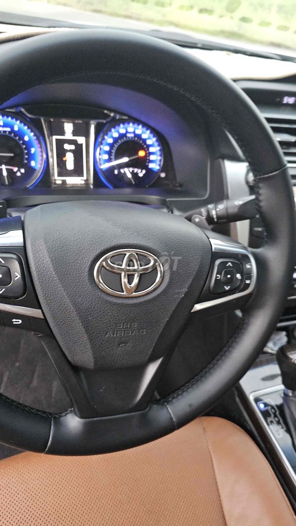 Toyota Camry 2018 2.5Q Vàng cát. Mua bán Ô tô tại Thị xã Bến Cát Bình Dương được đăng bởi Vũ Hiền hình 11