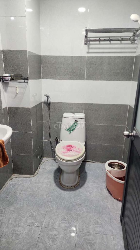 Nhà mặt tiền giá tốt, chính chủ đăng tin bán. Mua bán nhà ở tại Quận Tân Phú Tp Hồ Chí Minh được đăng bởi Miki hình 1