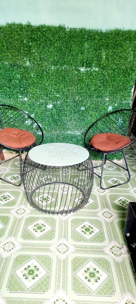 Bộ bàn ghế cafe Kim loại, đệm Đen, cam. Mua bán Bàn ghế tại Quận Cẩm Lệ Đà Nẵng được đăng bởi Ken hình 1