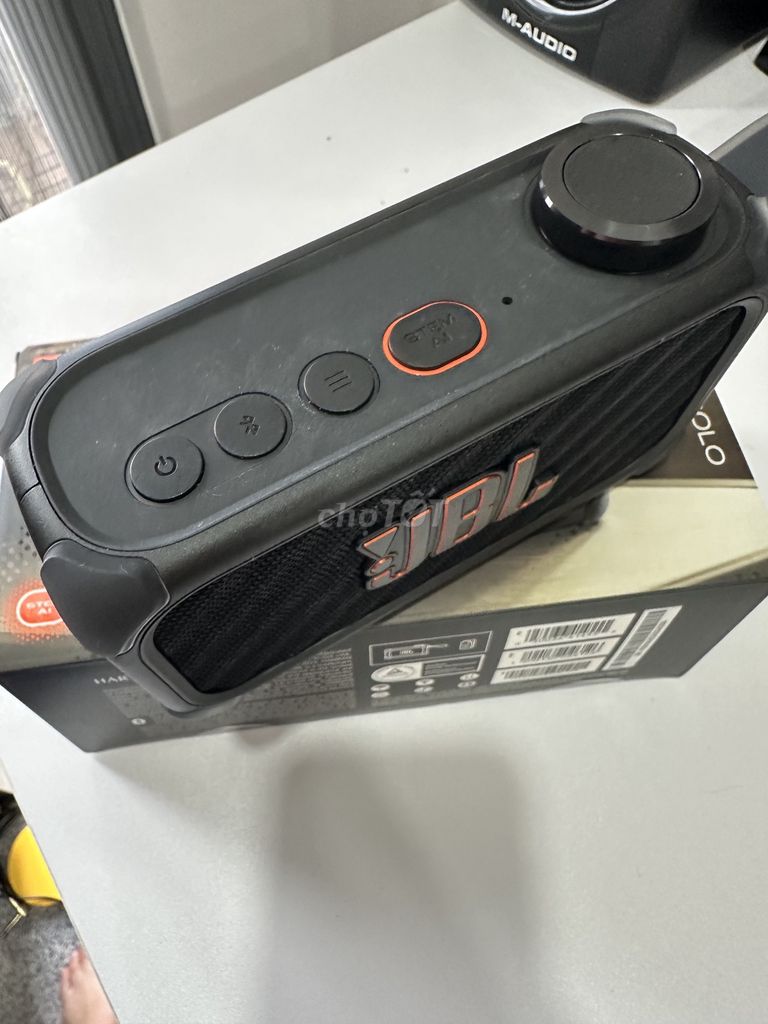 Loa Bluetooth JBL Bandbox Solo Đen Đã sử dụng. Mua bán Tivi, Âm thanh tại Thành phố Thủ Dầu Một Bình Dương được đăng bởi Hoàng Văn Thông hình 1