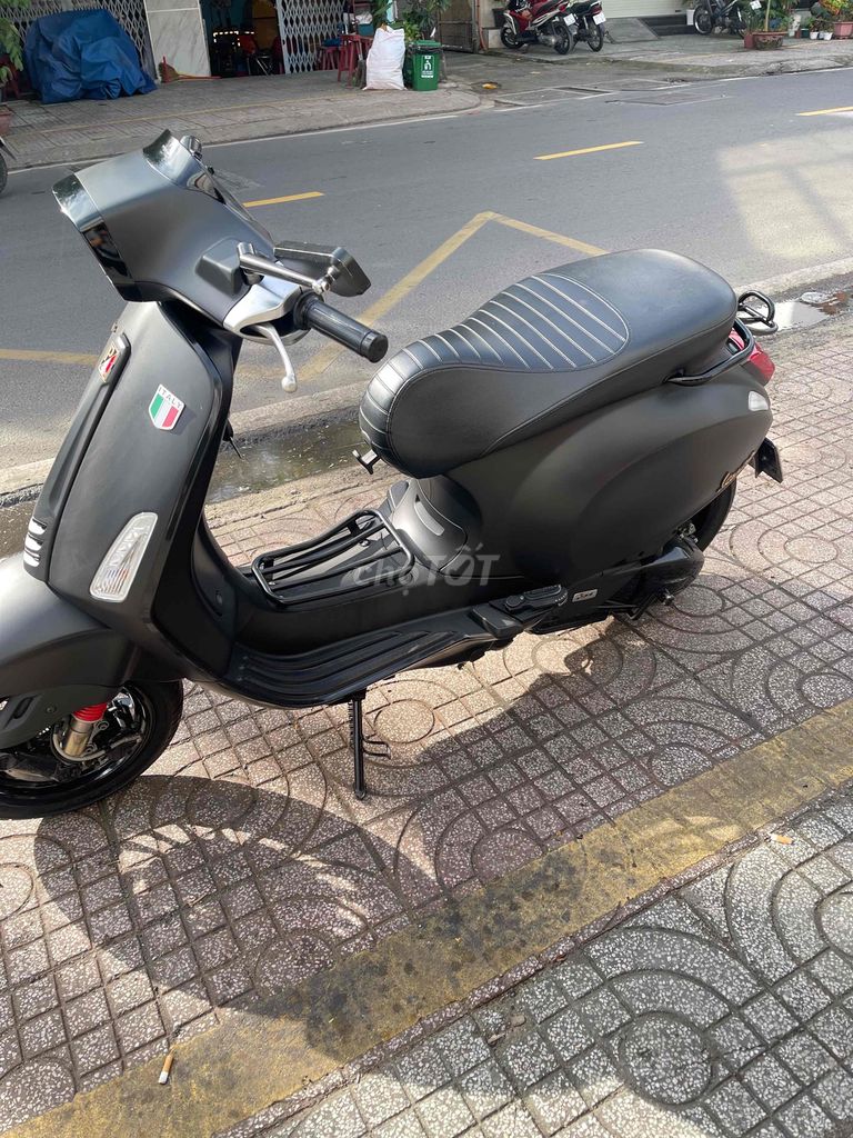 Piaggio Vespa Sprint 2018 Đen 13.000 km. Mua bán Xe máy tại Quận 8 Tp Hồ Chí Minh được đăng bởi Hiếu Nguyễn hình 3