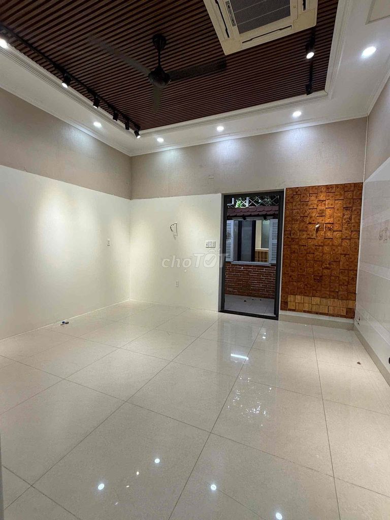 cho thuê tầng trệt lối đi riêng 100m2 giá 1