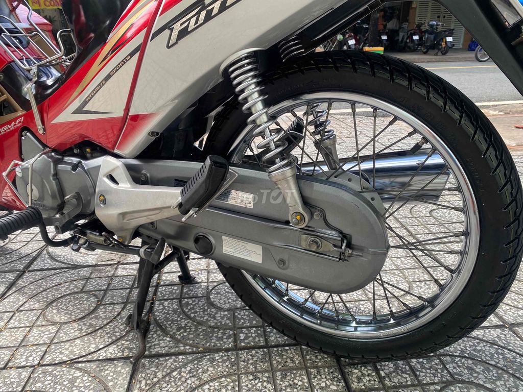 Honda Future X 2011 красный инжектор