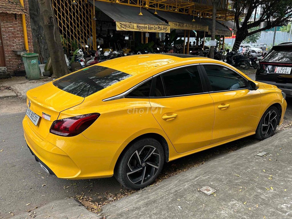 MG MG5 Luxury 2022 Vàng 45000 km. Mua bán Ô tô tại Thành phố Thủ Đức Tp Hồ Chí Minh được đăng bởi Huỳnh Chí Thông hình 4
