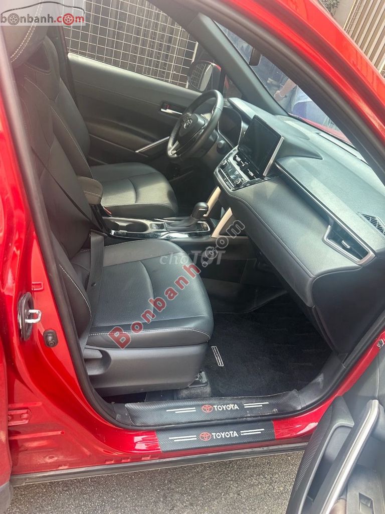 Toyota Corolla Cross 1.8V 2024. Mua bán Ô tô tại Quận Long Biên Hà Nội được đăng bởi đào công huân hình 3