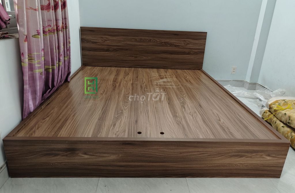 GIƯỜNG GỖ MDF GIÁ RẺ TẠI XƯỞNG - GIƯỜNG GỖ MÀU NÂU. Mua bán Giường, chăn ga gối nệm tại Huyện Bình Chánh Tp Hồ Chí Minh được đăng bởi LÊ VĂN HÙNG hình 1