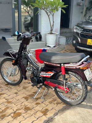 Honda Dream màu Nâu đỏ. Mua bán Xe máy tại Quận Bình Tân Tp Hồ Chí Minh được đăng bởi Lê Gia Huy