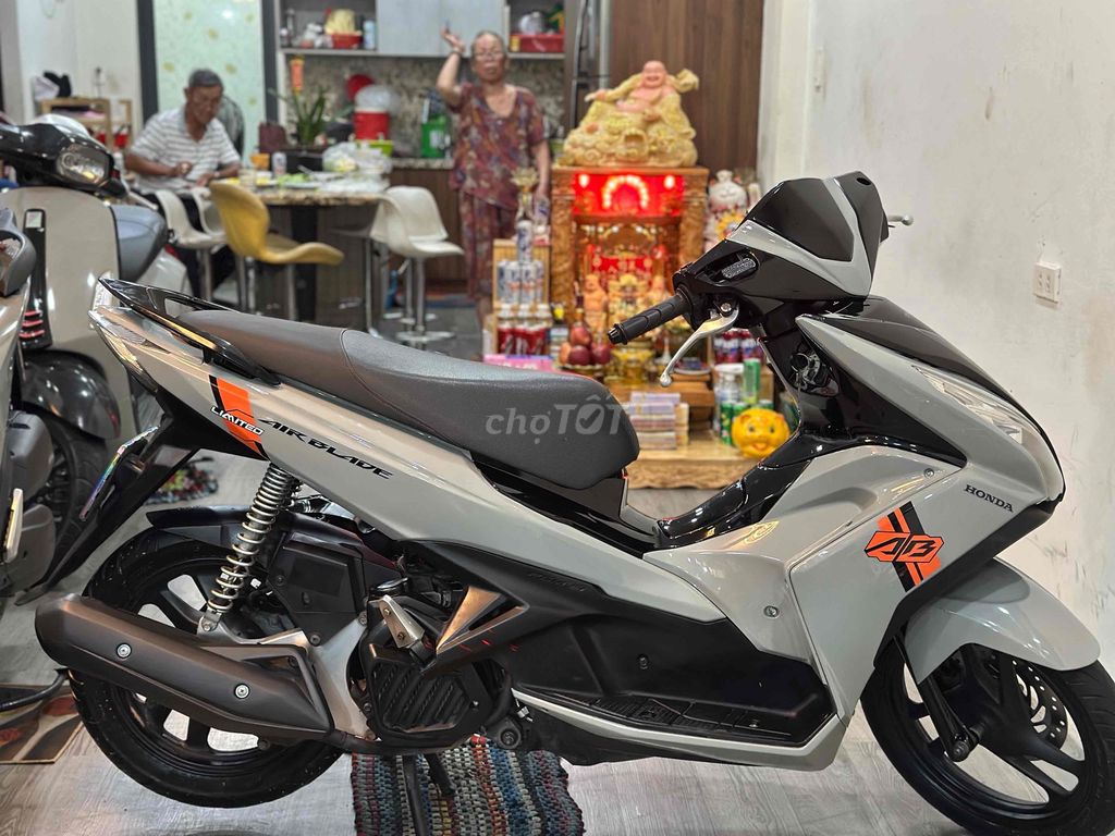 Ab 125 2015 xám xi măng siêu keng nợ xấu đưa 7tr. Mua bán Xe máy tại Quận Thanh Khê Đà Nẵng được đăng bởi Xe Máy Cũ Hải Nguyễn hình 7