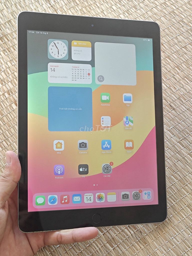 Apple iPad Gen 6 Wifi 32GB Bạc. Mua bán Máy tính bảng tại Quận Ninh Kiều Cần Thơ được đăng bởi Hội Đồ Điện Tử hình 1