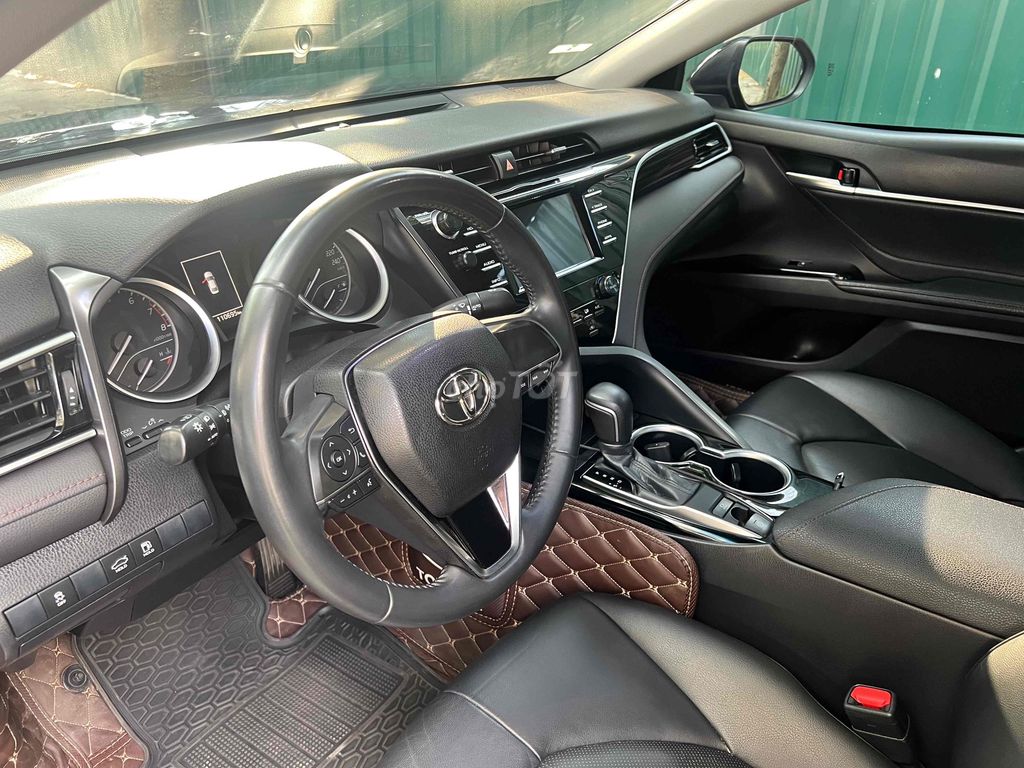 Toyota Camry 2019 2.0G - 110000 km. Mua bán Ô tô tại Quận Hà Đông Hà Nội được đăng bởi Nguyen Ngoc hình 3