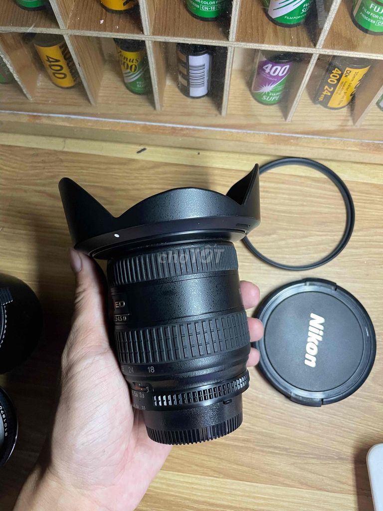 Nikon 18-35 F3.5-4.5 D (fullfame)