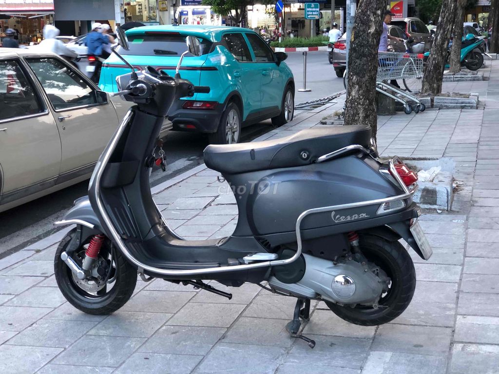 Piaggio Vespa S 125 3vie Серый Вьетнам