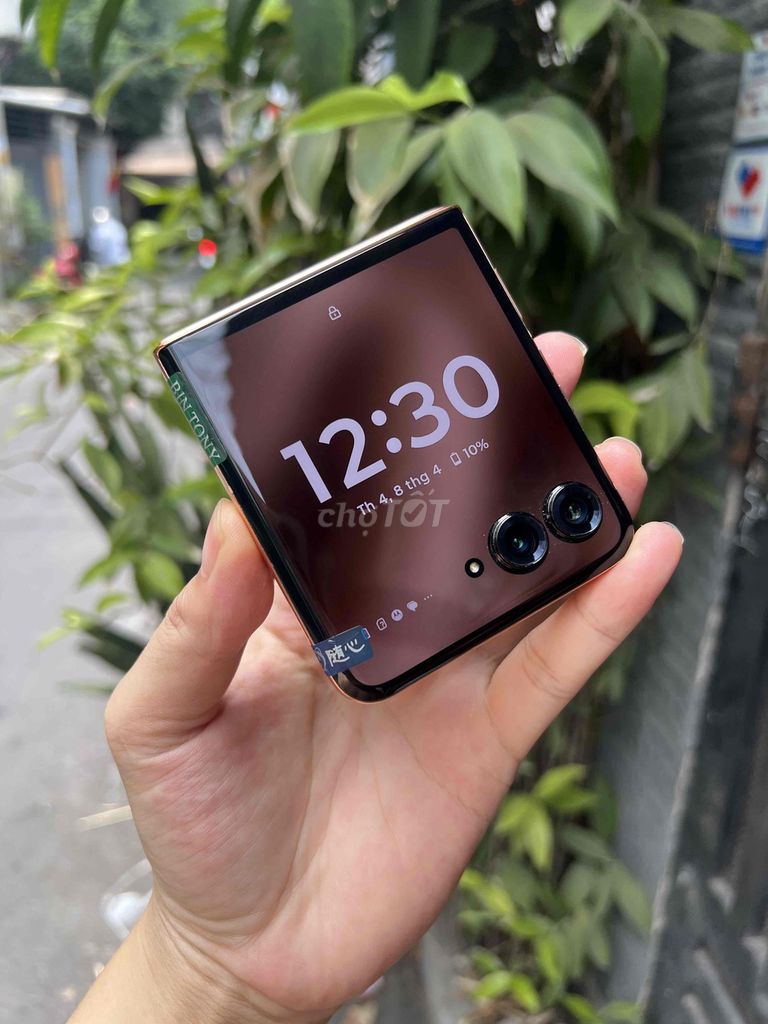 Motorola Razr 60 Pro. Mua bán Điện thoại tại Quận Gò Vấp Tp Hồ Chí Minh được đăng bởi HVA Store hình 1