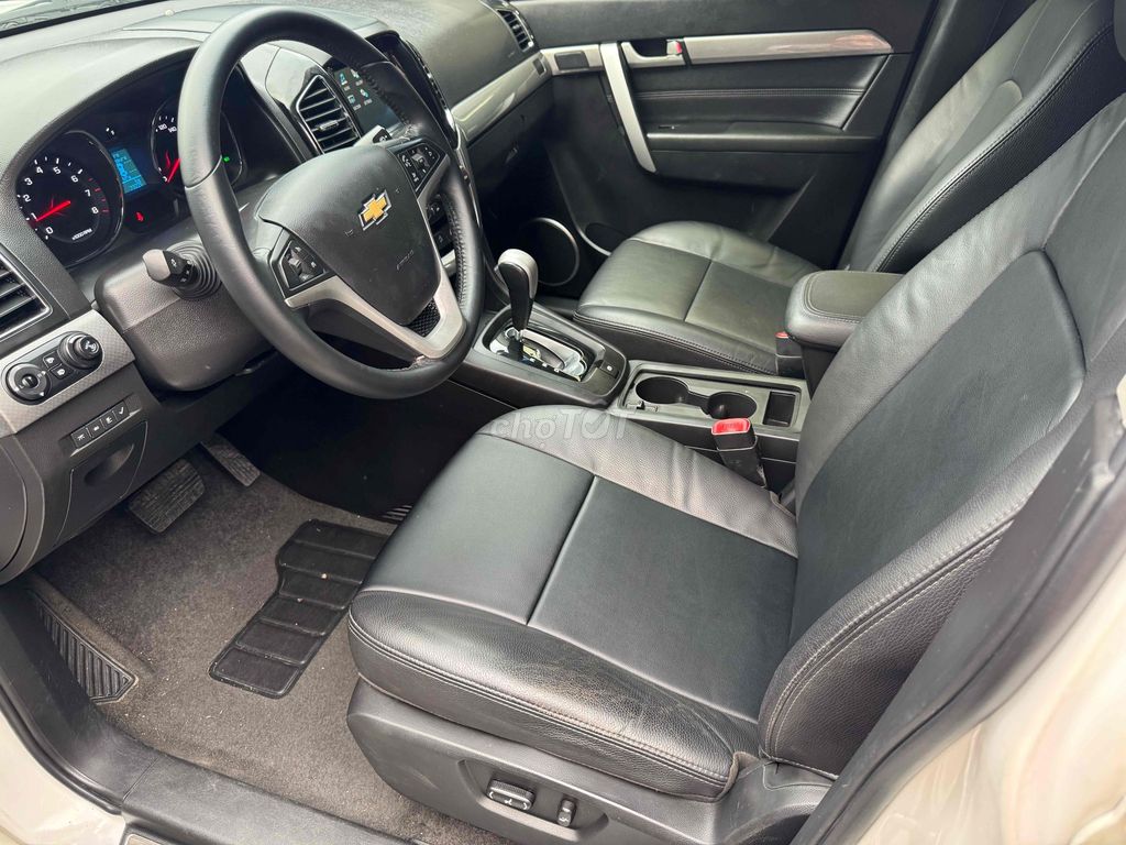 Белый Chevrolet Captiva LTZ 2016 автомат