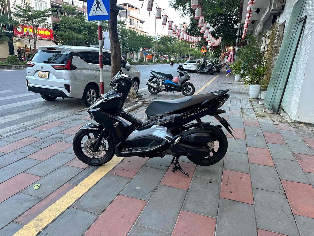 Хонда Air Blade 150 ABS 2021 Глянцевая черная