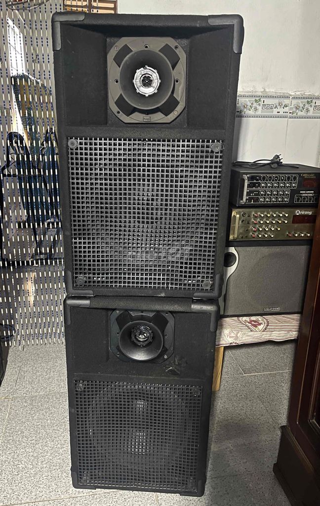 Loa 30cm Đen Hoạt động tốt. Mua bán Tivi, Âm thanh tại Huyện Long Hồ Vĩnh Long được đăng bởi nam mai  hình 1