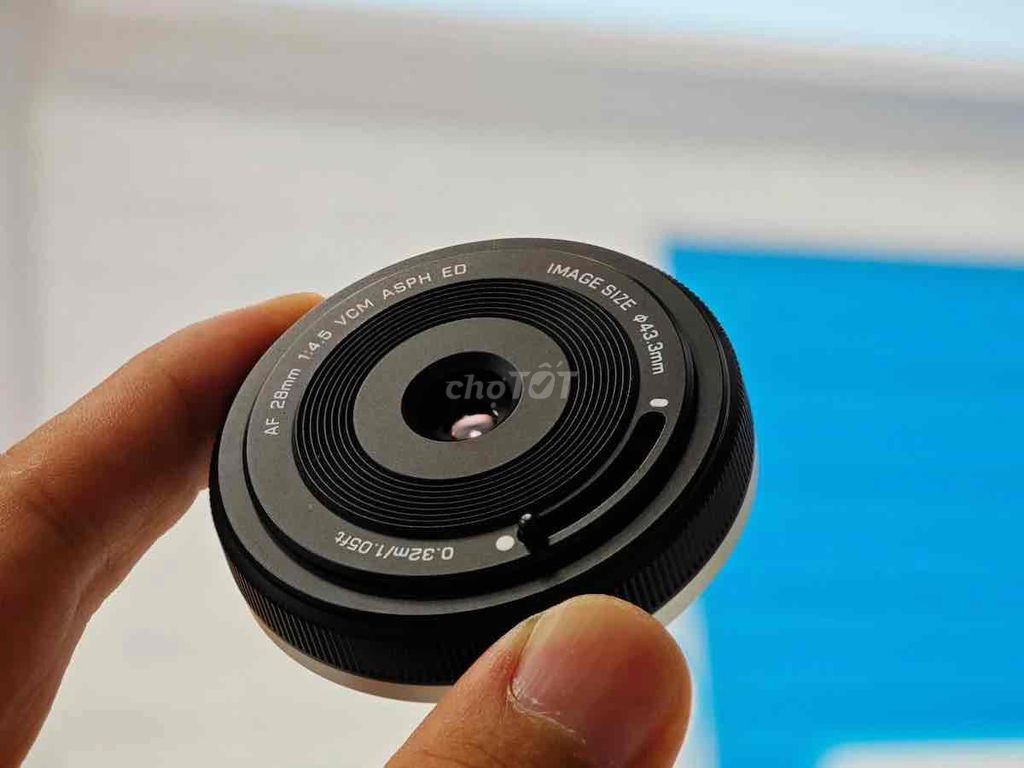 Ống kính Viltrox 28mm f/4.5 Đen. Mua bán Máy ảnh, Máy quay tại Huyện Hòa Vang Đà Nẵng được đăng bởi Le Nhat Quang hình 1