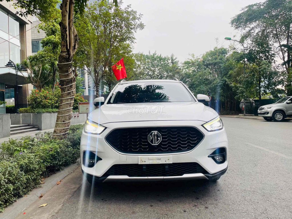 BÁN MG ZS LUXURY 2022 TRẮNG XE ĐẸP