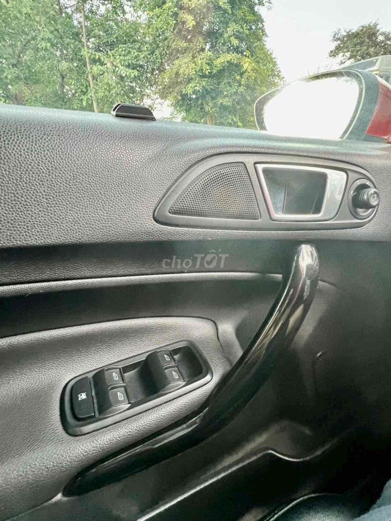 Ford Fiesta 2014 1.0 AT Sport cần bán or giao lưu. Mua bán Ô tô tại Thành phố Buôn Ma Thuột Đắk Lắk được đăng bởi Hải Quân hình 15