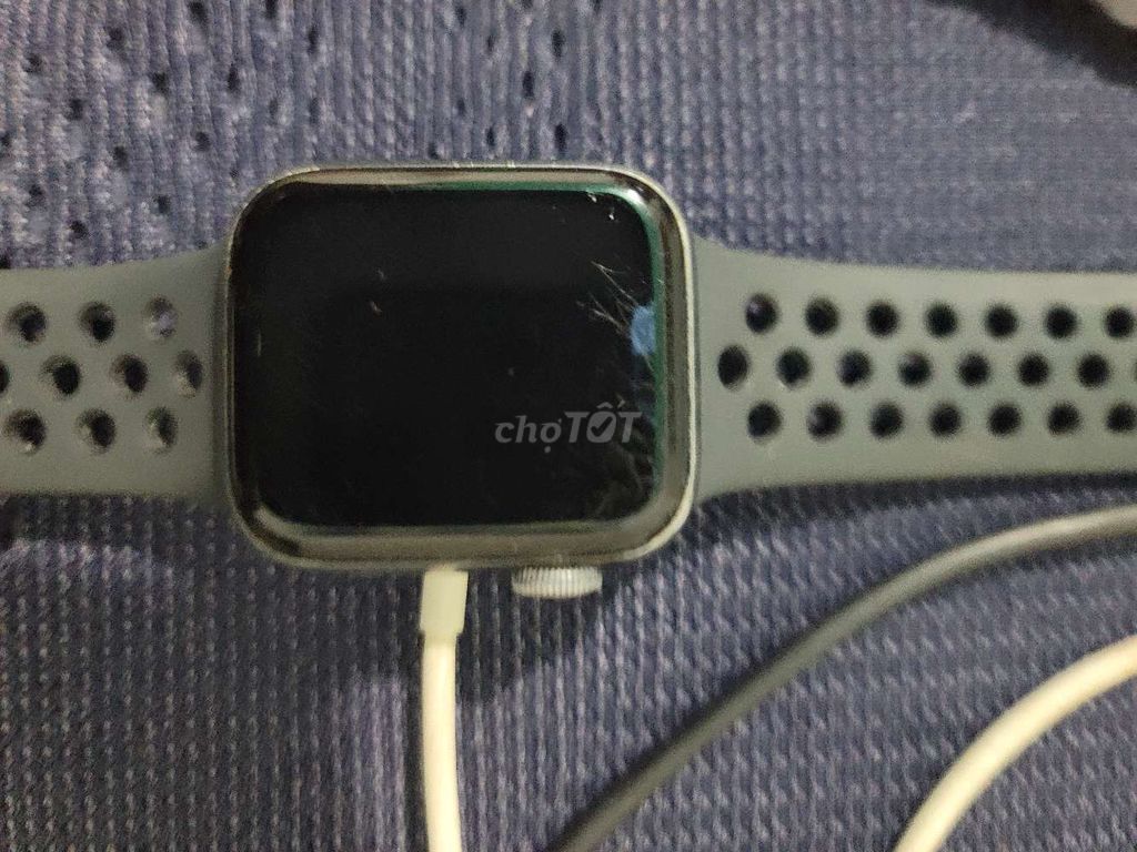 Apple Watch Series 5 Xám Không lên nguồn. Mua bán Thiết bị đeo thông minh tại Huyện Vĩnh Cửu Đồng Nai được đăng bởi Saigon Coanh hình 1