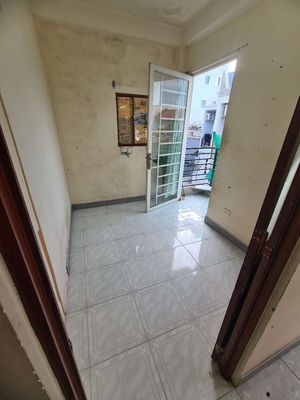 Room 10 m² · Đường Đoàn Văn Bơ