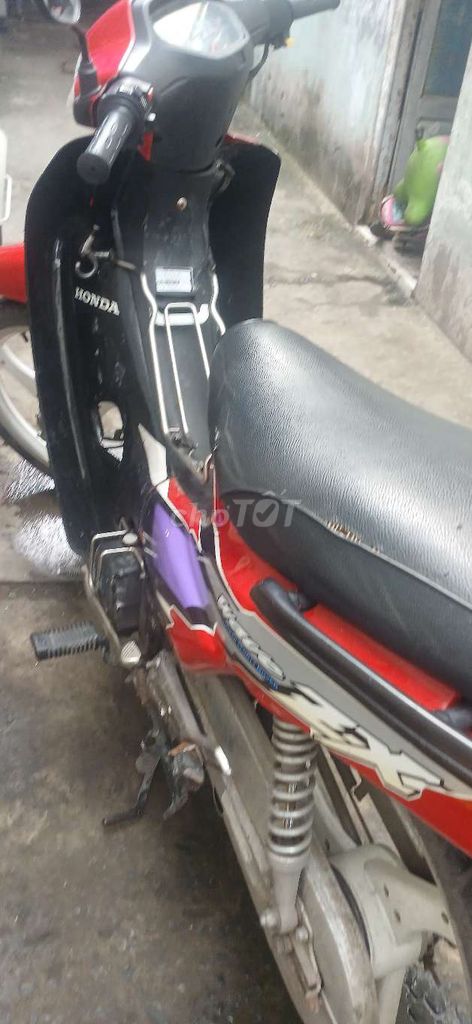 Honda Wave красный
