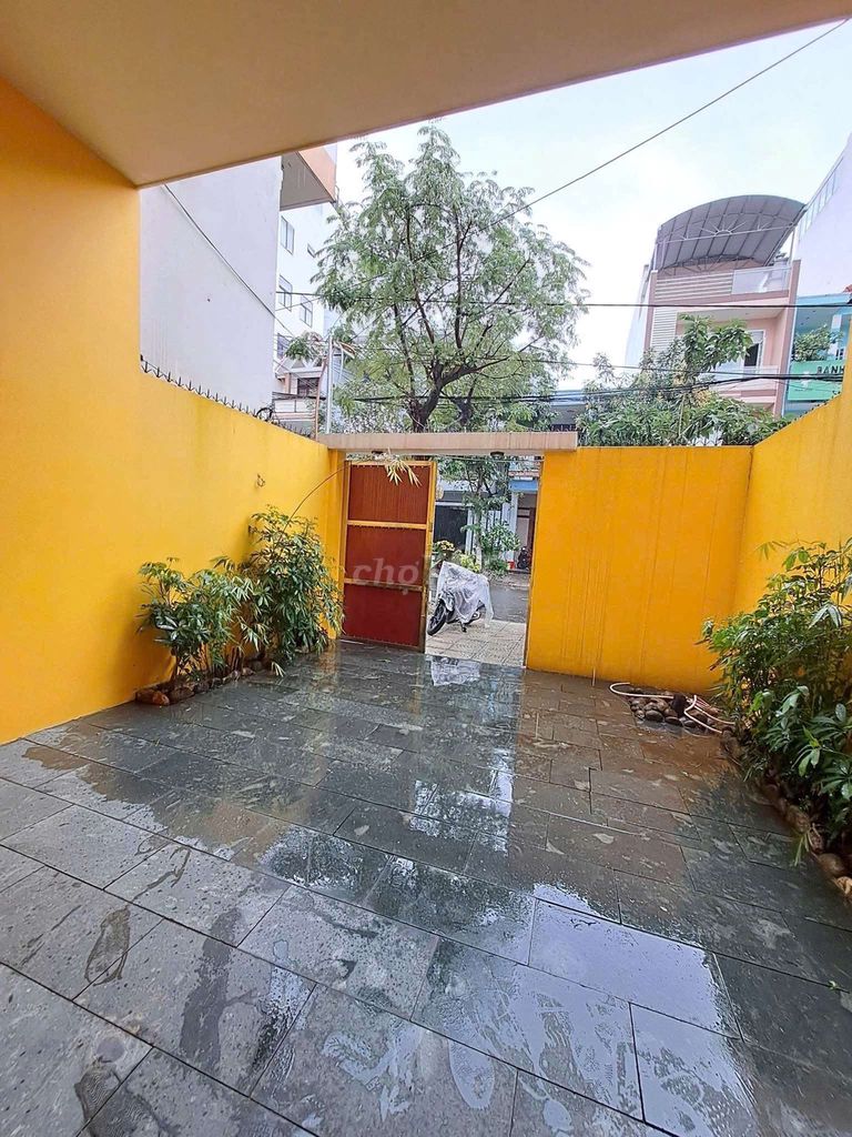 🏡 cho thuê nhà mặt tiền đường lê tấn toán gần biển
