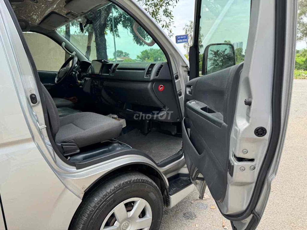 Toyota Hiace 2*** km. Mua bán Ô tô tại Quận Gò Vấp Tp Hồ Chí Minh được đăng bởi phú tài hình 20