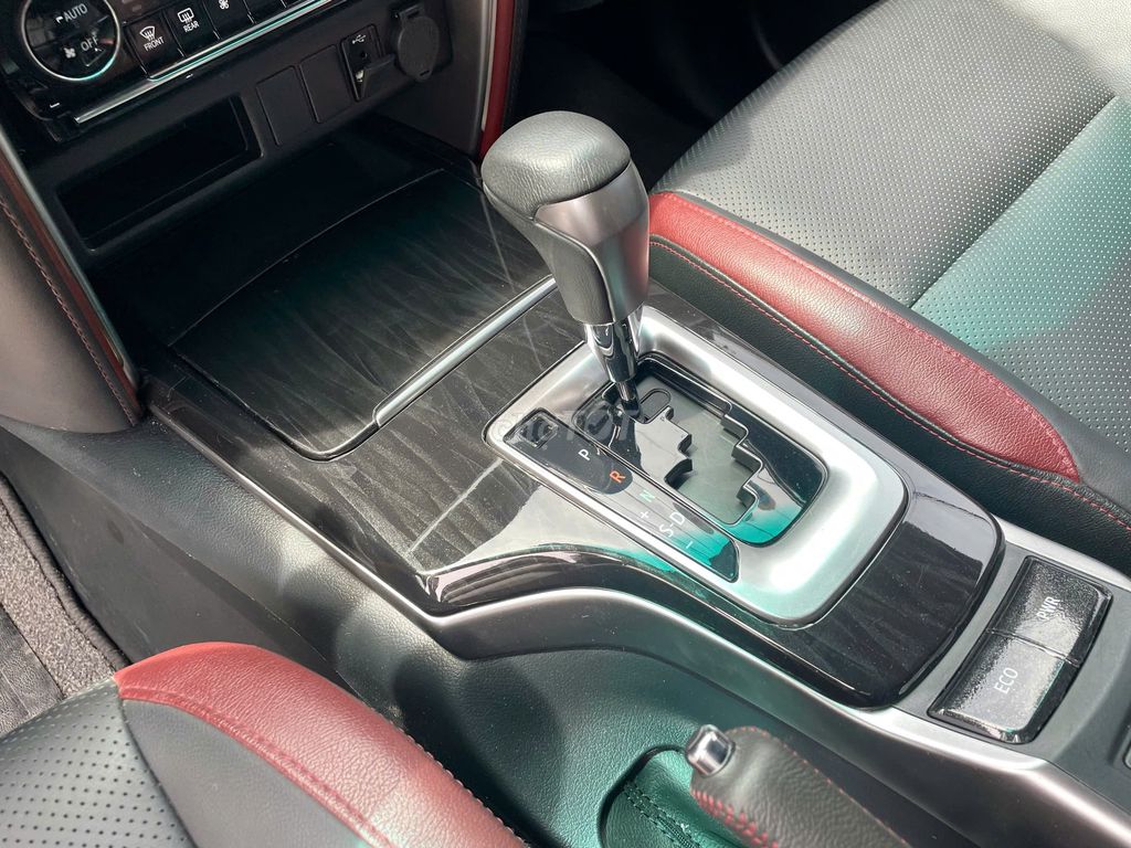 Toyota Fortuner Legender 4x2 AT 2023 - 19000 km. Mua bán Ô tô tại Thành phố Thủ Đức Tp Hồ Chí Minh được đăng bởi ĐỨC XE LƯỚT hình 6