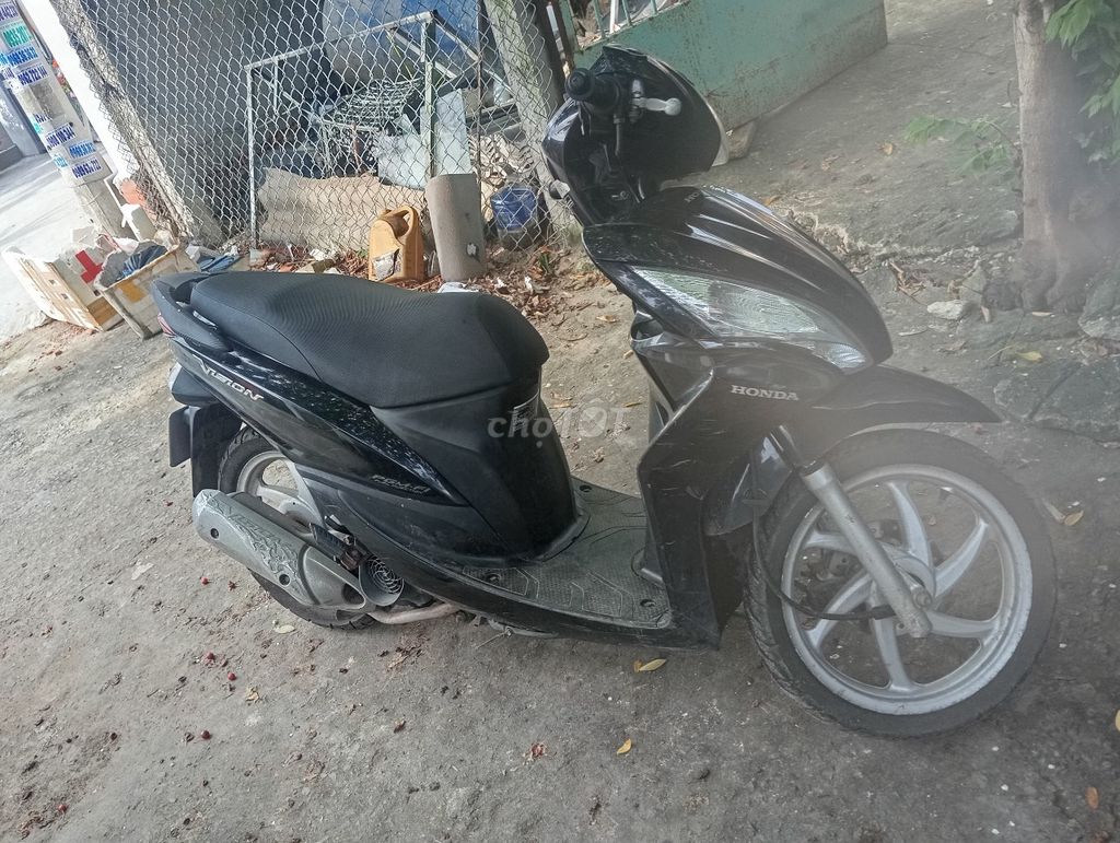 Bán Visions xe Zin nguyên bản, chưa sửa chữa. Mua bán Xe máy tại Huyện Long Điền Bà Rịa - Vũng Tàu được đăng bởi Nguyễn thành hậu hình 1