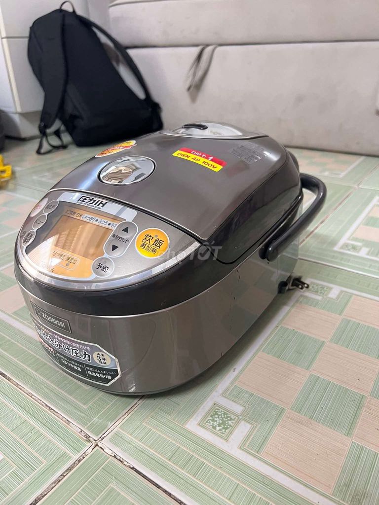 Nồi cơm điện Zojirushi Cao tần. Mua bán Bếp, lò, đồ điện nhà bếp tại Thành phố Dĩ An Bình Dương được đăng bởi NGUYỄN THẾ Sơn hình 1