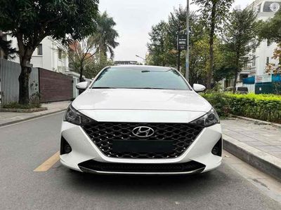 Hyundai Accent 2022 số tự động, màu trắng, xe đẹp