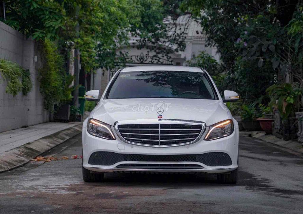 Mercedes Benz 2021 - 34000 km. Mua bán Ô tô tại Quận 7 Tp Hồ Chí Minh được đăng bởi Khánh Vi hình 2