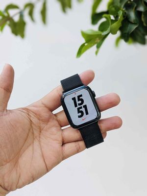 Apple Watch Seri 4 Thép Size 44 Bản thép siêu sịn