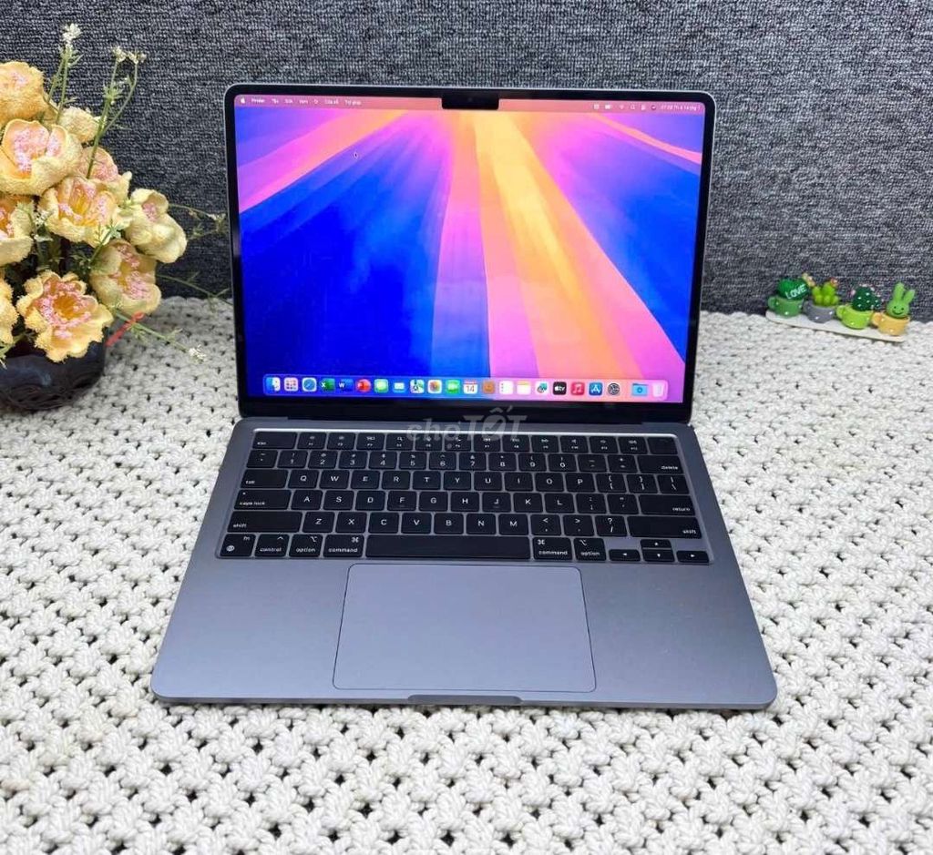 Macbook Air M2 - Máy đẹp 99 - Pin 100%. Mua bán Laptop tại Thành phố Huế Thừa Thiên Huế được đăng bởi LÊ NGUYỄN LAPTOP  hình 1