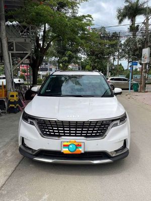 Carnival 2023 signatural lướt 4 vạn siêu đẹp. Mua bán Ô tô tại Thành phố Biên Hòa Đồng Nai được đăng bởi Đặng Lê Nhựt Trường