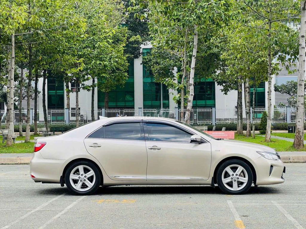 2015 2.5Q - 72000 km thương lượng nhẹ. Mua bán Ô tô tại Thành phố Thuận An Bình Dương được đăng bởi Hoang Nguyen hình 2