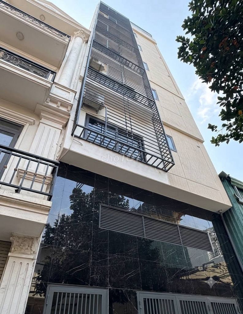 Продается новая 7-этажная мини-квартира, гараж, 8 миллиардов