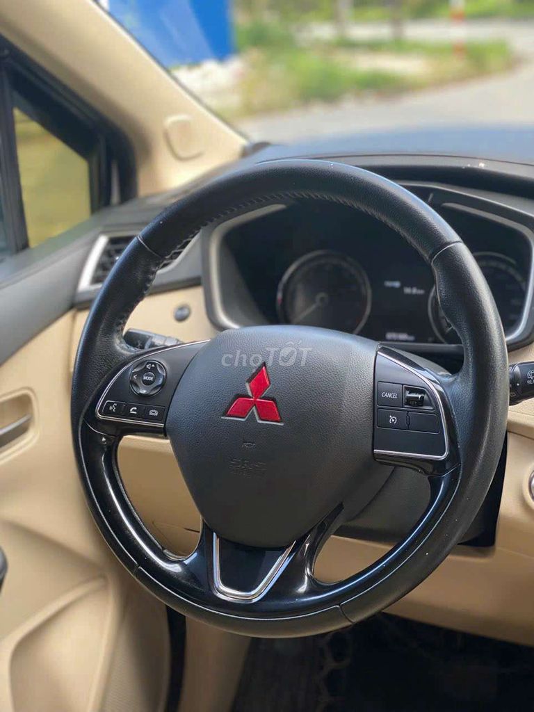 xe 2019 1.5 AT - 65800 km. Mua bán Ô tô tại Huyện Quảng Xương Thanh Hóa được đăng bởi nguyen van cong hình 8