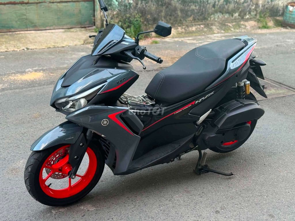 Yamaha NVX v2 155 VVA 2022 серо-чёрный 36.000 км