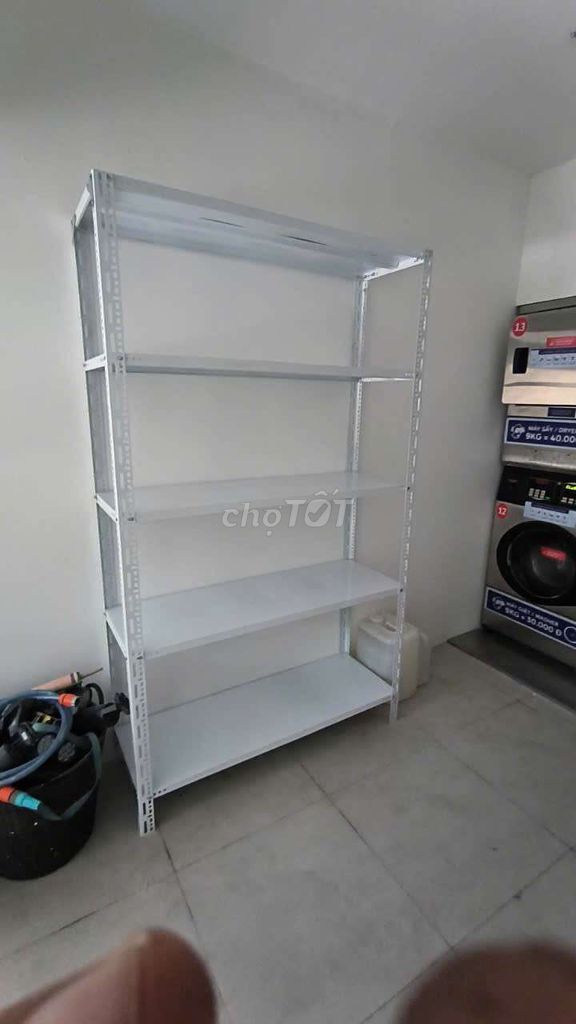Kệ sắt v lỗ Trắng 2mx 1mx 40cm 5 tầng . Mua bán Tủ, kệ gia đình tại Quận 4 Tp Hồ Chí Minh được đăng bởi Thu Hoàng hình 1