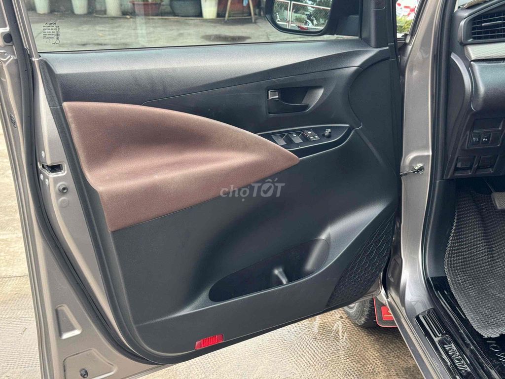 Toyota Innova E 2023 số sàn xe gia đình nhiều đồ. Mua bán Ô tô tại Thành phố Thủ Đức Tp Hồ Chí Minh được đăng bởi Vinh  Xe Toyota Cũ Mới Chính Hãng HCM  hình 3