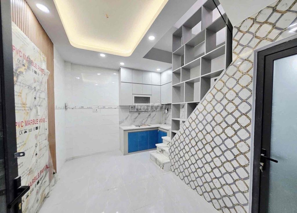 Bán nhà Tân Hoà Đông gần 20m2, nhỉnh 2 tỷ, 3 tầng, 2PN2WC, SHR, HC