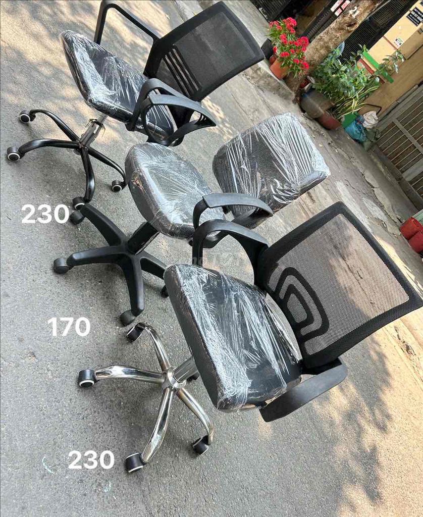 Ghế văn phòng da ngả lưng Đen. Mua bán Đồ dùng văn phòng tại Quận Bình Thạnh Tp Hồ Chí Minh được đăng bởi Hai Hai hình 1