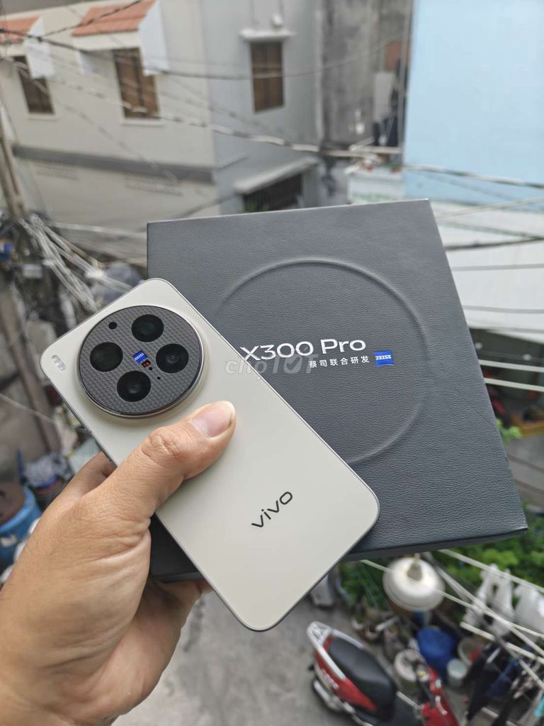 Vivo X300 Pro nội địa 16GB/512GB đẹp 99 pin 100. Mua bán Điện thoại tại Quận 10 Tp Hồ Chí Minh được đăng bởi thanh liêm hình 1